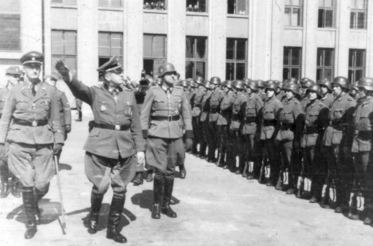 Полиция порядка в Минске. 1943 г. 