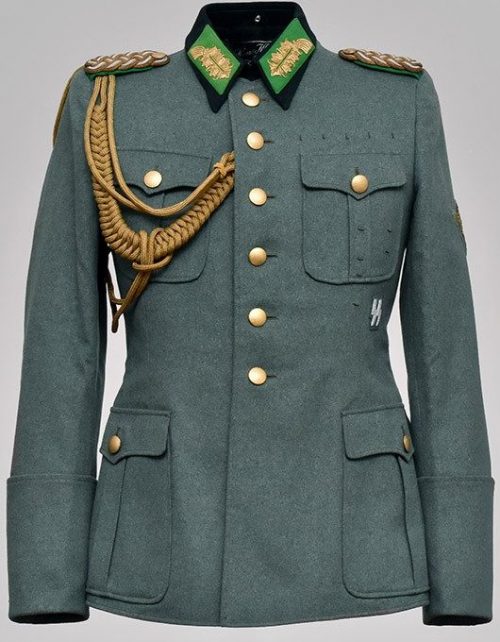 Повседневная униформа генерал-майора полиции.