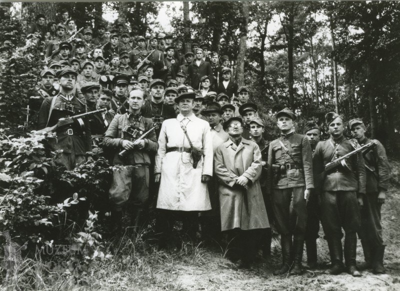 Михал Жимерский среди партизан. 1944 г.