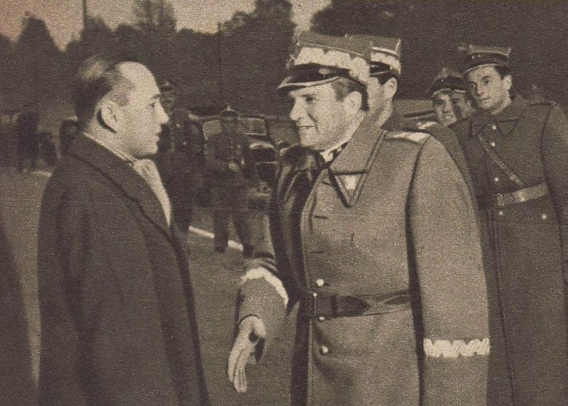 Михал Роля-Жимерский и Станислав Альбрехт в Лодзи в 1947 году.