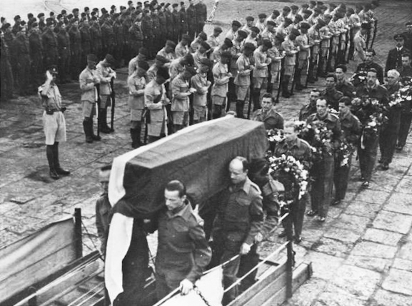 Похороны Владислава Сикорского. Плимут, 1943 г. 