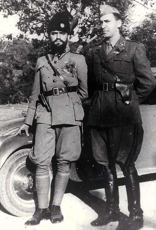 Командир четников Момчило Джуич с итальянским офицером. 1942 г.