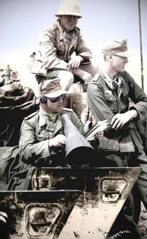 Группа солдат в Северной Африке. Март 1941 г.