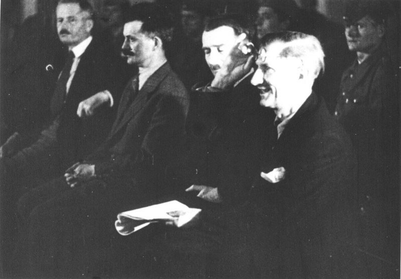 Подсудимые Раде Радич, Славолюб Враньешевич и Драги Йованович на Белградском процессе. 1946 г.