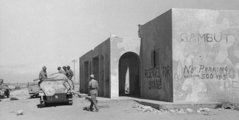 Немецкие солдаты в Северной Африке. Август 1942 г. 