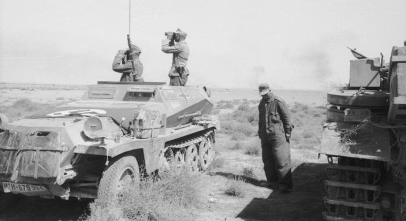 Бронетранспортер Sd.Kfz. 250 в Северной Африке. 1942 г. 
