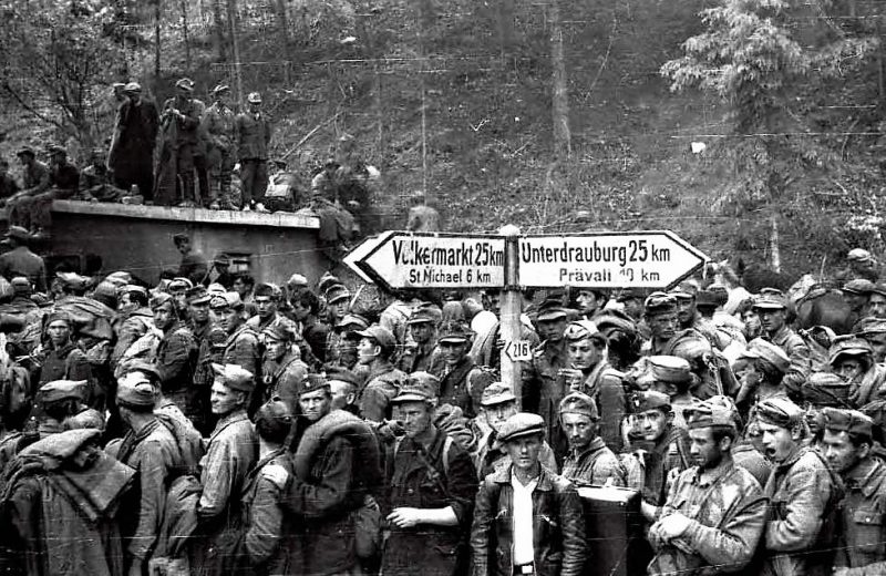 Военнопленные усташи в Блайбурге. Австрия 1945 г.