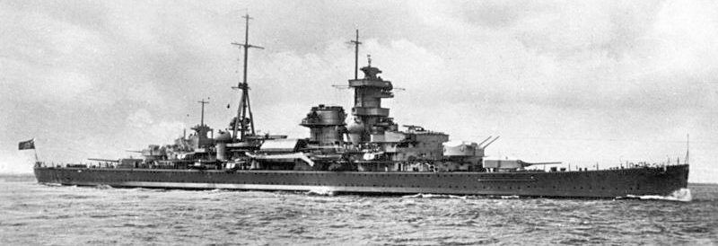 Немецкий тяжелый крейсер «Адмирал Хиппер» в 1939 году.