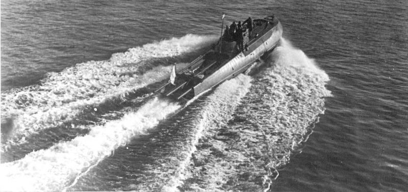 Торпедный катер типа Г-5 на полном ходу. 1939 г. 