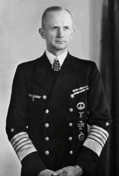 Главнокомандующий Кригсамрине с 1943 по 1945 год Карл Денниц.