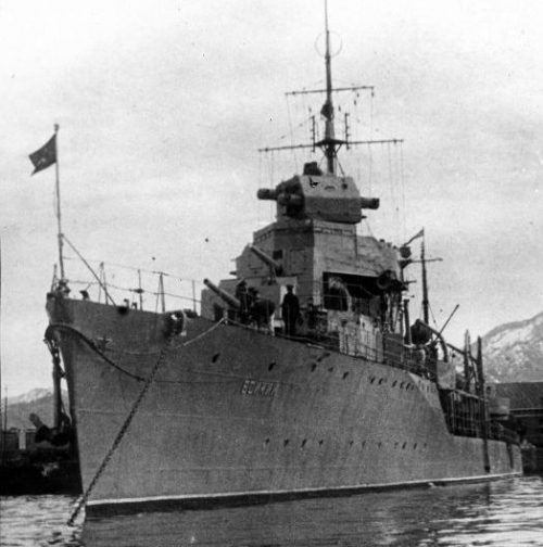 Эсминец «Бойкий» на якорной стоянке. 1940 г.