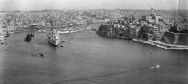 Вид на Валлетту и гавань. 1941 г.