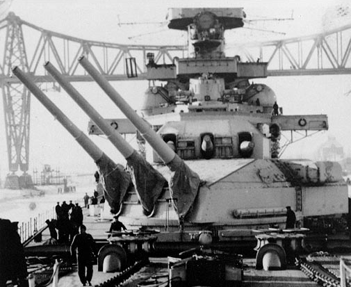 Орудия главного калибра линкора Scharnhorst. 