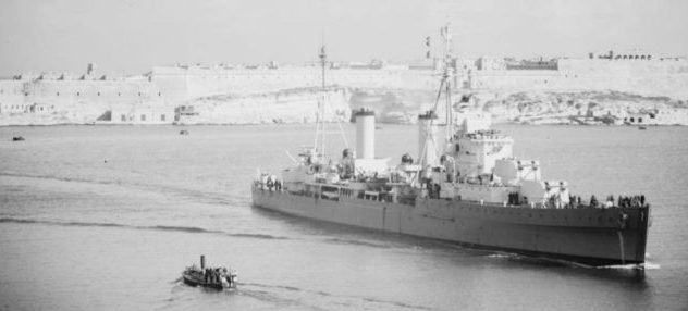 Крейсер «Penelope» входит в Великую гавань Валетты. Январь 1942 г. 