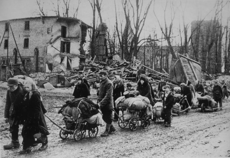 Немецкие беженцы в Восточной Пруссии. Весна 1945 г.
