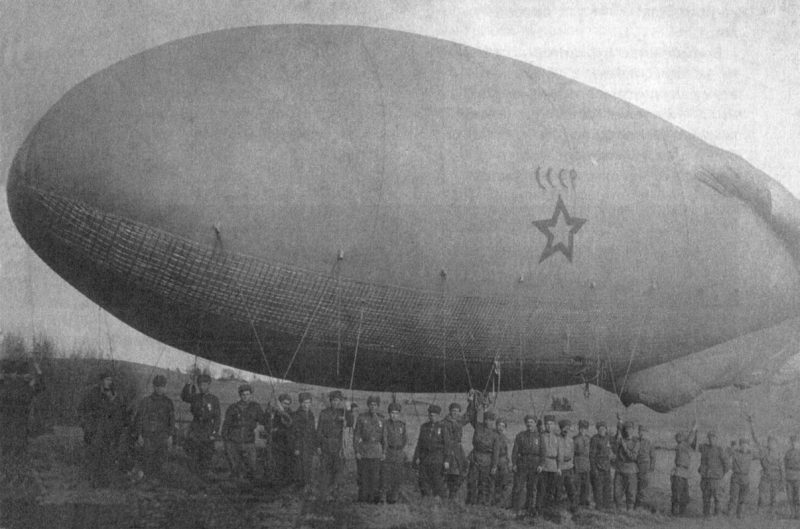 Взвод аэростатного заграждения Москвы. 1942 г.