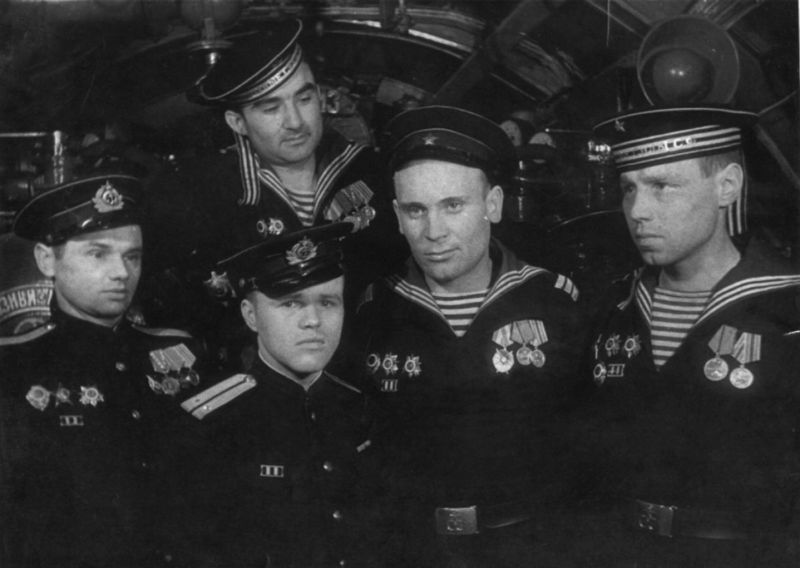 Торпедисты подлодки С-56. 1943 г.
