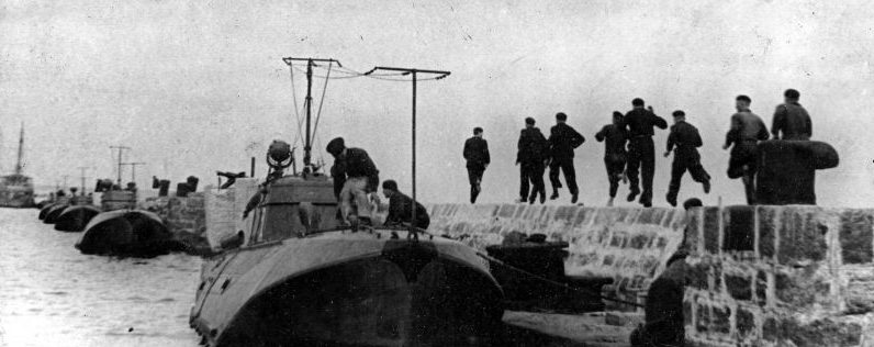 Торпедные катера у причала. 1943 г.