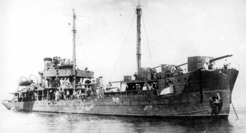 Канонерская лодка «Красная Абхазия» на якоре. 1943 г. 