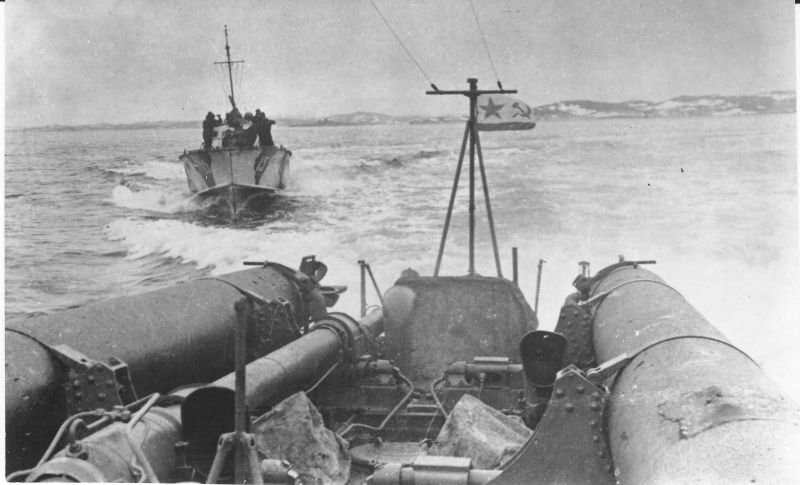Торпедные катера Северного флота типа Д-3 в походе. 1944 г. 