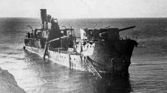 Канонерская лодка «Красная Грузия», потопленная у поселка Мысхако. 1943 г.