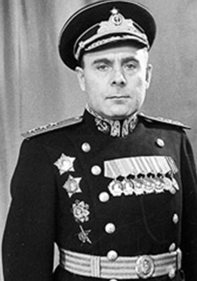 Командующий СФ - Адмирал А. Г. Головко.
