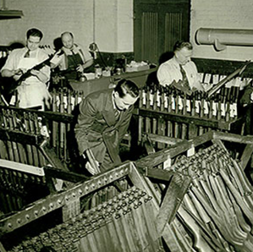 Изготовление винтовок M1 Garand. 1940 г.