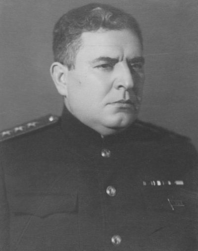 Командующий ТОФ - адмирал И.С. Юмашев.