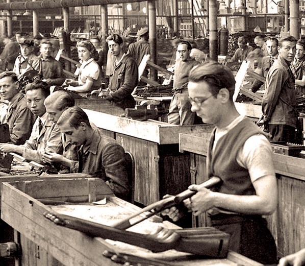 Изготовление винтовок M1 Garand. 1940 г. 