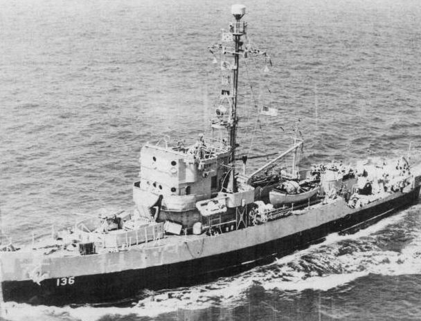 Тральщик USS Admirable AM-136, ставший Т-331 в ВМФ СССР. 1945 г. 