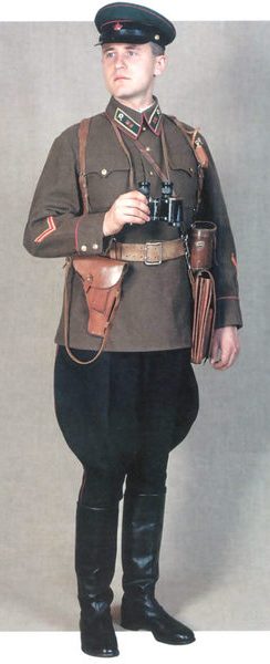 Лейтенант погранвойск НКВД, в форме образца 1937 г.