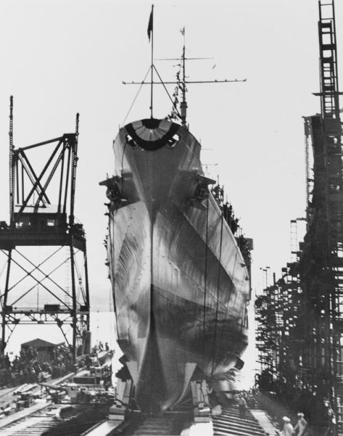 Спуск легкого крейсера «Атланта» на воду со стапелей верфи в г. Карни. Сентябрь 1941 г.