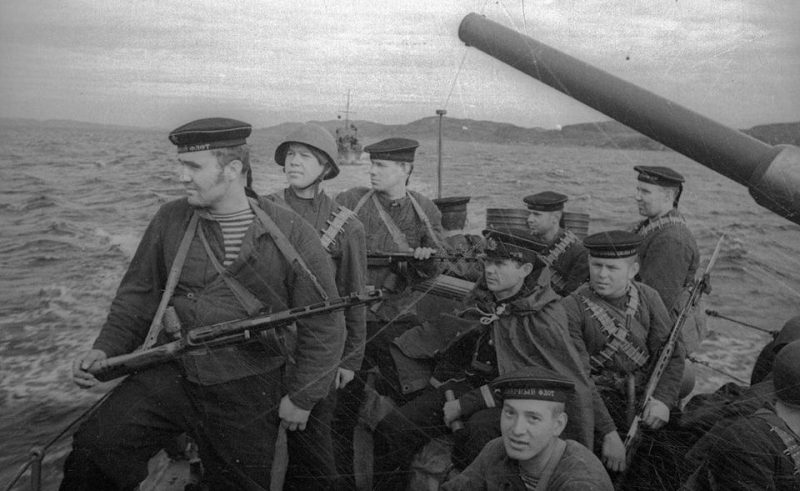 Высадка на берег морской пехоты. Кольский п-ов 1941 г.