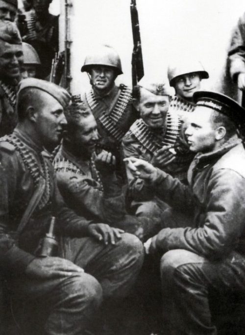 Десант морской пехоты. 1945 г.