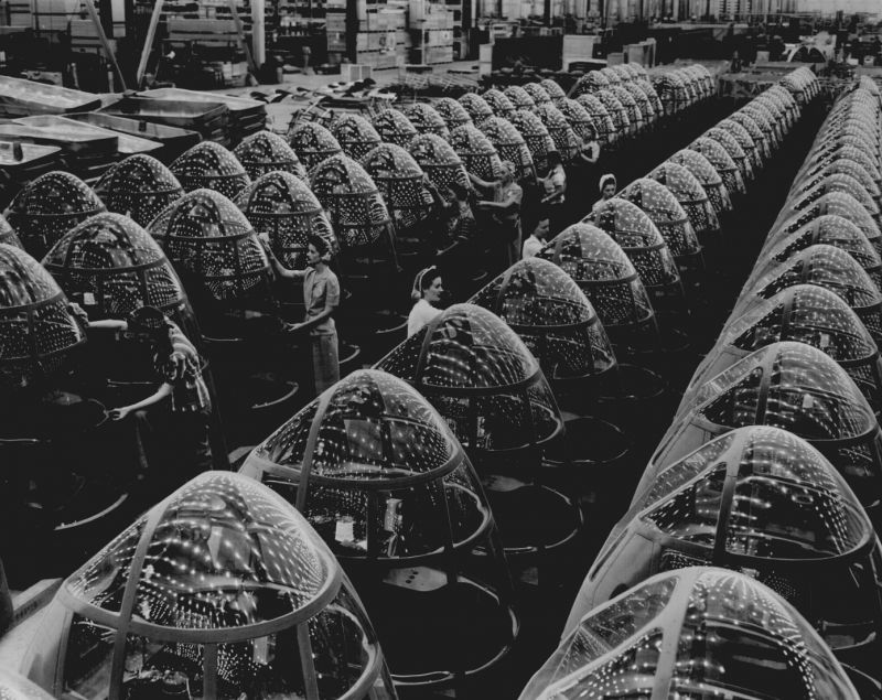 Сборочный цех бомбардировщиков А-20 «Хэвок» в Лонг-Бич. 1941 г. 