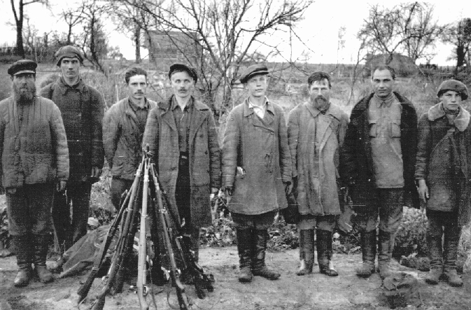 Полицаи в районе Демьянск-Холме. 1942 г. 
