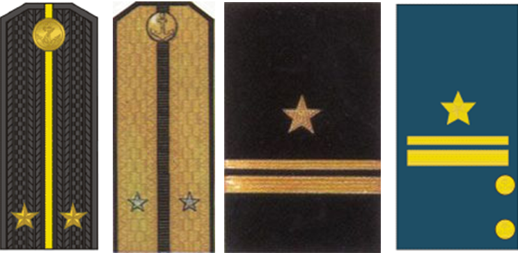 Повседневный и парадный погон лейтенанта образца 1943 года. Нарукавные нашивки образца 1940 и 1943 годов.