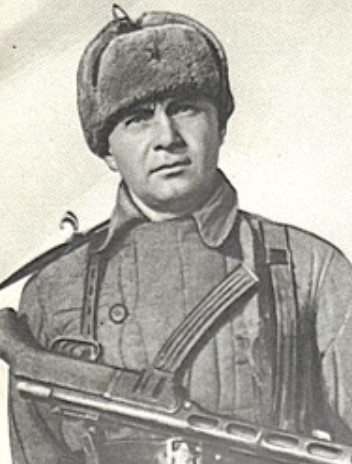 Майор Цезарь Куников в дни боев на «Малой Земле» под Новороссийском. 1943 г.