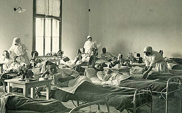 В палате госпиталя №2020. 1942 г. 