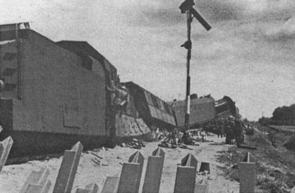 Бронепоезд «Panzer Zug №1», сошедший с рельсов. Голландия 1940 г.