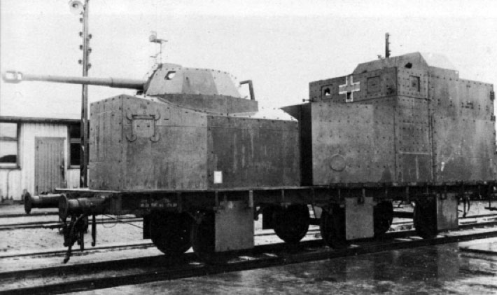 Трехосный артиллерийский вагон БеПо № 3. 1942 г.