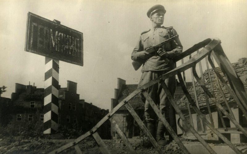 На границе Германии. 1944 г.