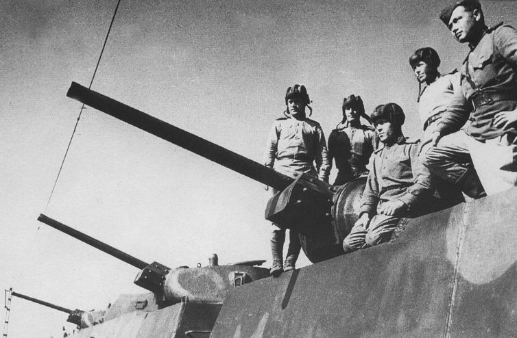 Артиллеристы бронепоезда № 659 «Козьма Минин». 1944 г.