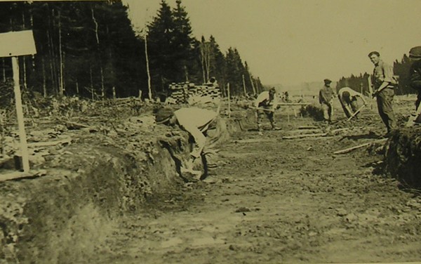 Строительство «автобана» Москва-Минск. 1940 г. 