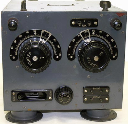 Корабельный коротковолновый радиоприемникКУБ-4М.