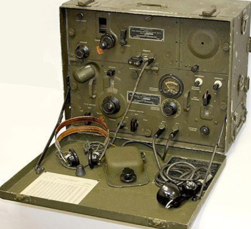 Американская переносная радиостанция SCR-284/ВС-654-А.