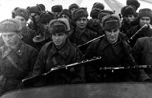 Военнослужащие ОМСБОН. Москва, 1941 г.