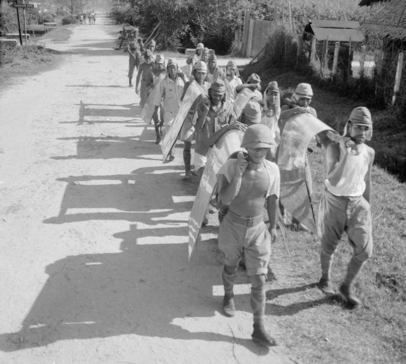 Японские военнопленные на работах в Сингапуре. 1945 г.