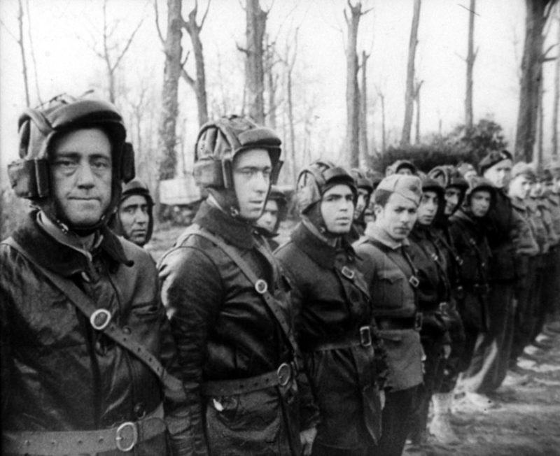 Советские танкисты-добровольцы в Испании.1937 г.
