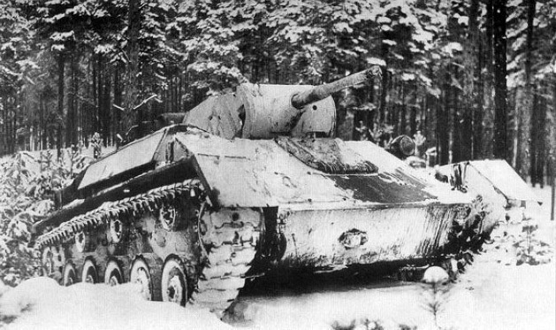 Лёгкий танк Т-70 в зимней окраске на Ленинградском фронте. 1942 г.